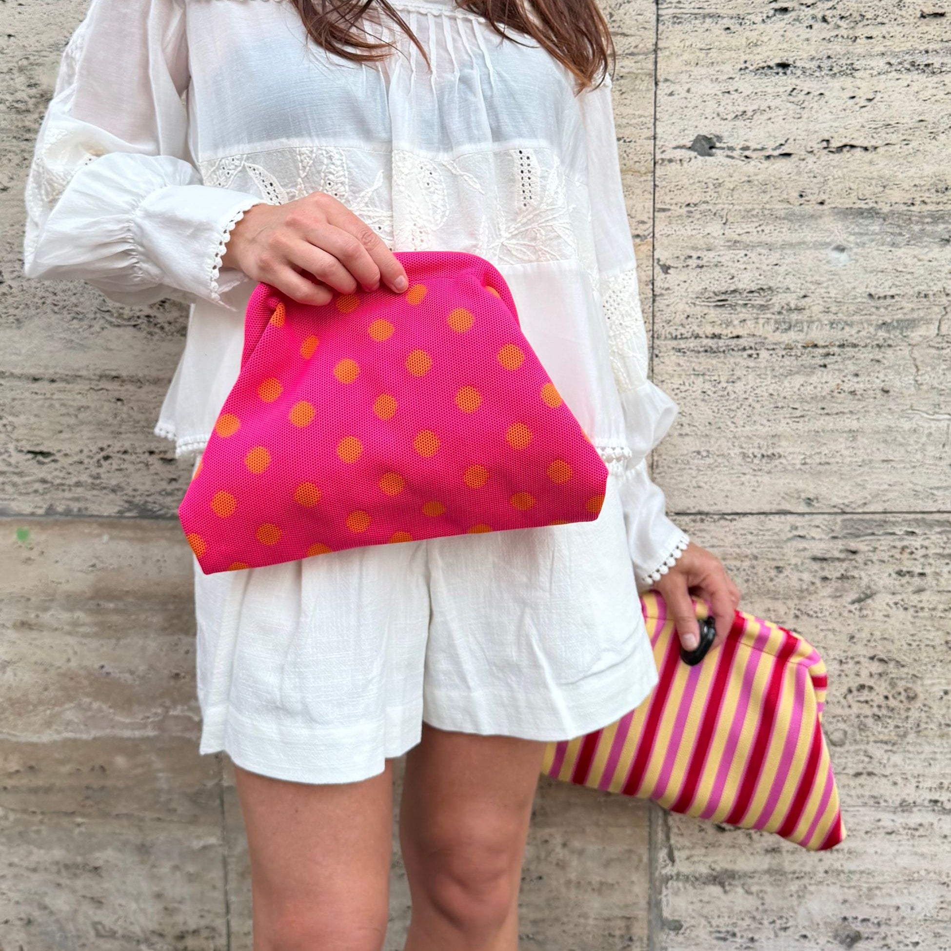 POCHETTE POIS FUXIA
