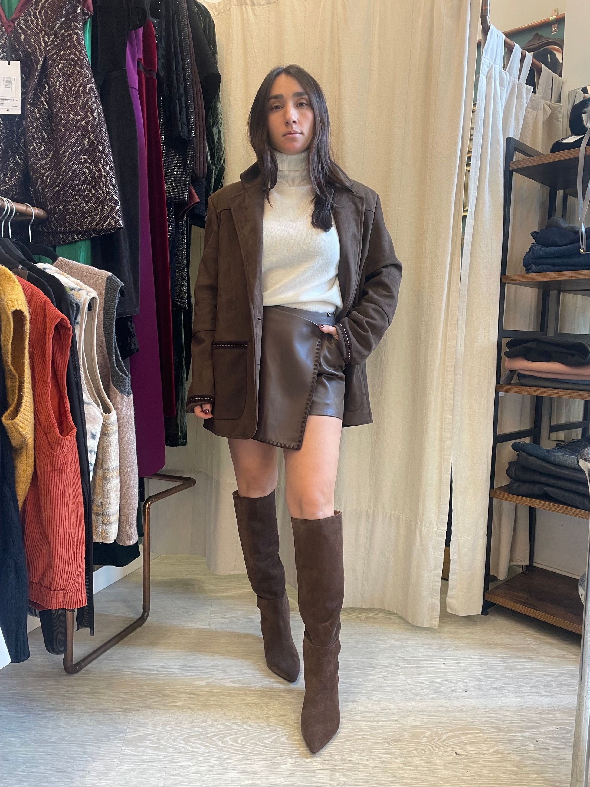 VALSPORT OLIMPIA SUEDE MERINGUE