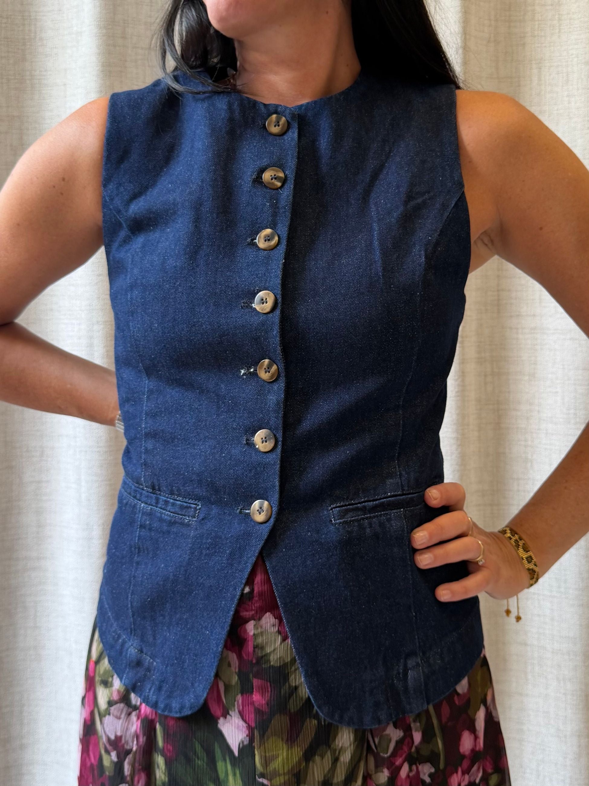 DAN GILET