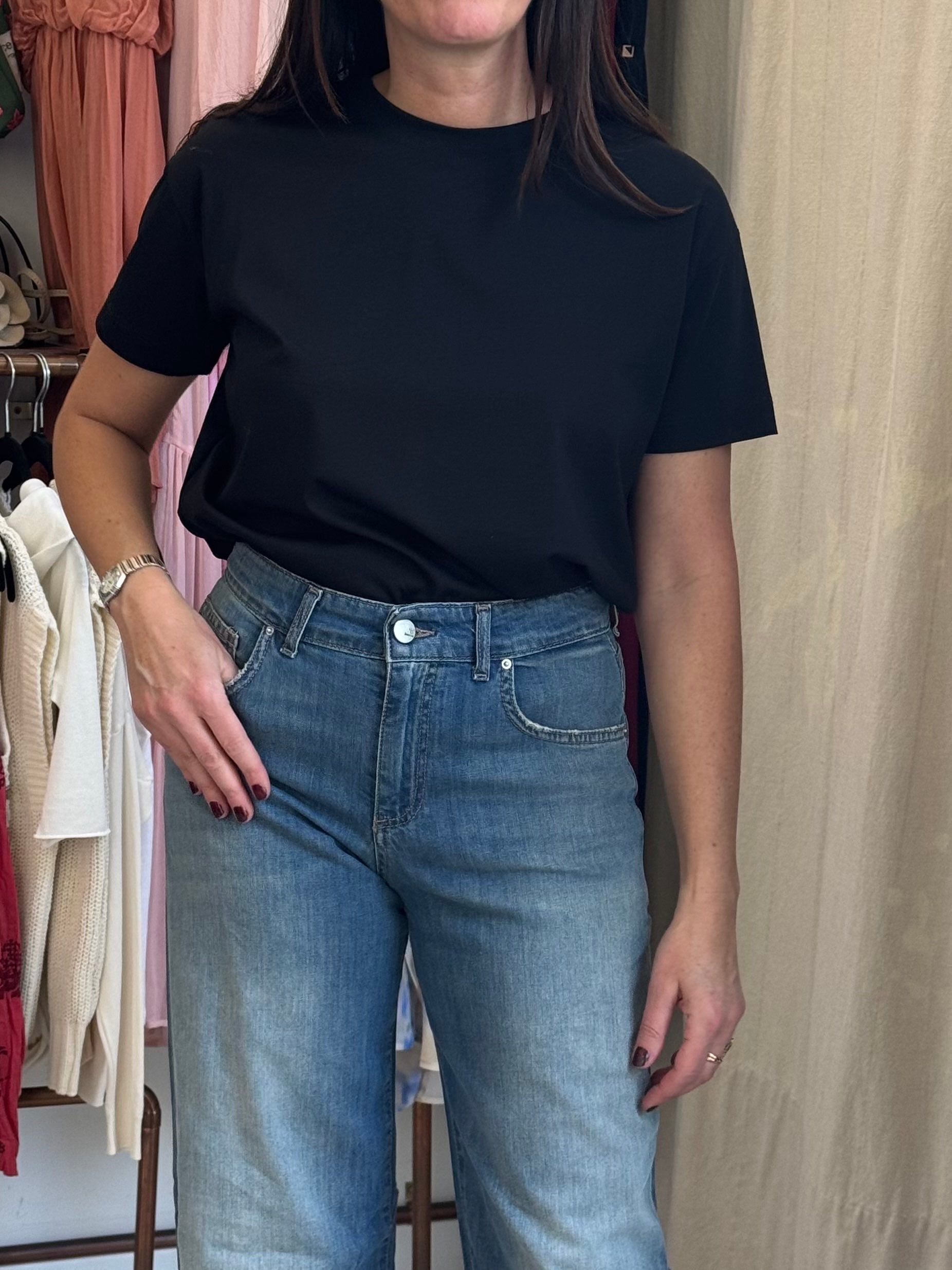 T-SHIRT EMILY
